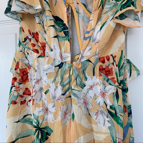 FINDERS KEEPERS Paradise Tropical Playsuit Romper - Picture 8 of 10